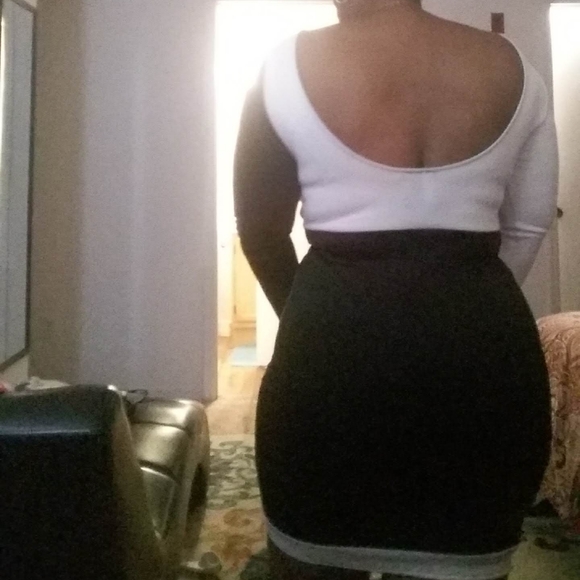 LOOKS - Picture 2 of 5